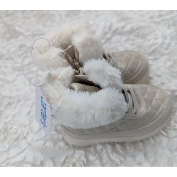 Carters NEW‎ Karley toddler quilted winter boots Size 5 - Picture 2 of 4
